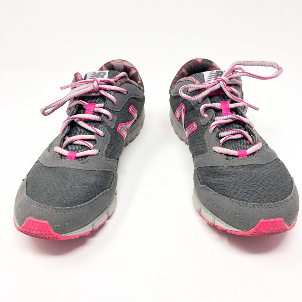 New Balance - Picture 3 of 8